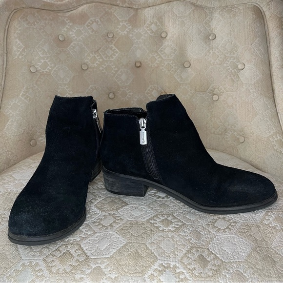 Blondo impermeable/waterproof booties. Size 8. - Picture 2 of 4